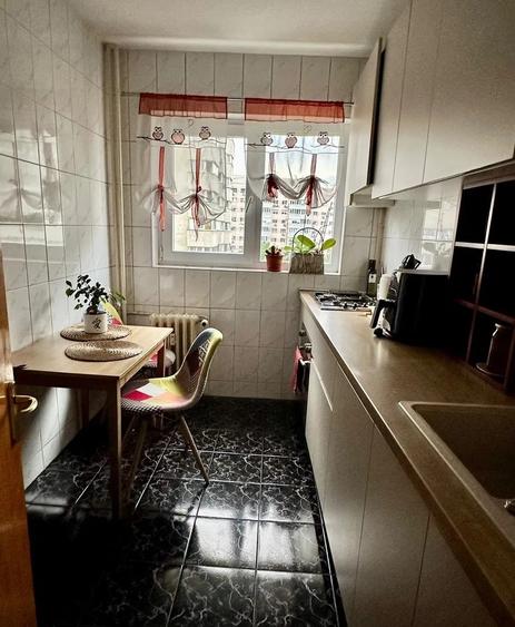 Apartament cu 2 camere semidecomandat în Iancului