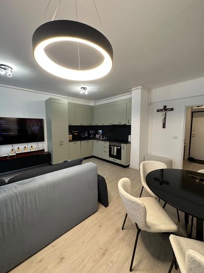 Apartament cu 2 camere semidecomandat în Pipera
