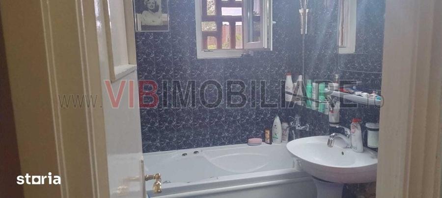 Apartament cu 2 camere semidecomandat în Tipografilor