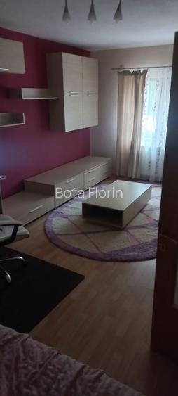 Inchiriez apartament 1 camera