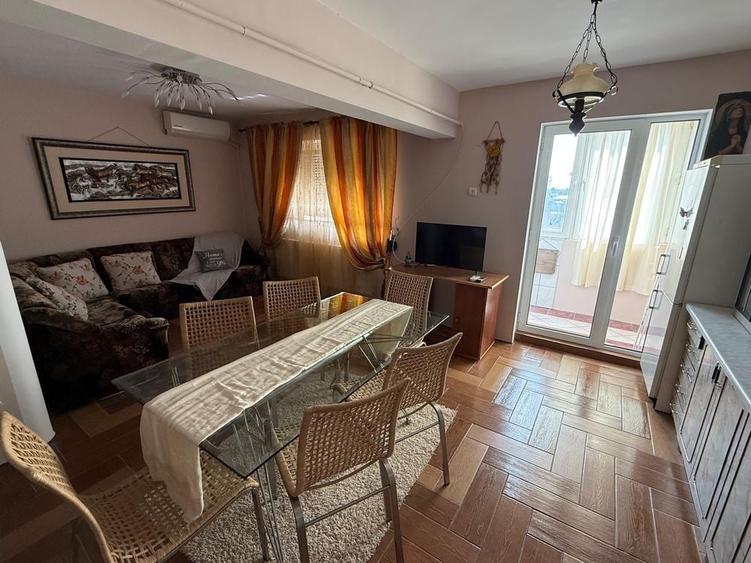 Apartament cu 3 camere decomandat în Ultracentral