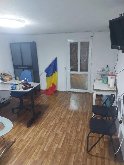 Spațiu comercial, de 55 mp, în Drăgășani