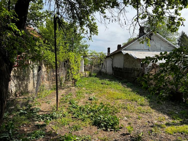 Casă individuală cu 2 camere cu Teren 915 Mp în Berceni