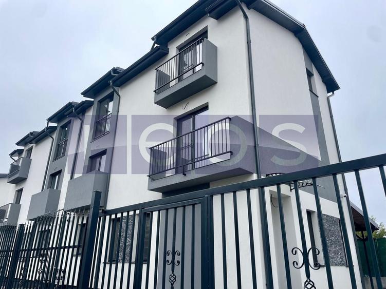 Duplex cu 5 camere cu Canalizare în Sălăjan