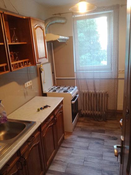 Apartament cu 2 camere semidecomandat în 9 Mai