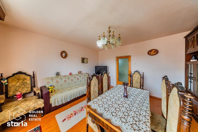 Apartament cu 4 camere decomandat în Micălaca