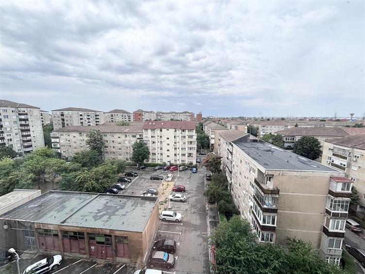 Apartament cu 2 camere decomandat în Rogerius