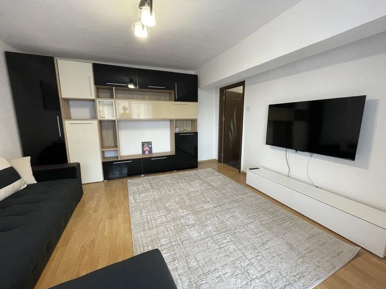 Apartament cu 2 camere decomandat în Griviței