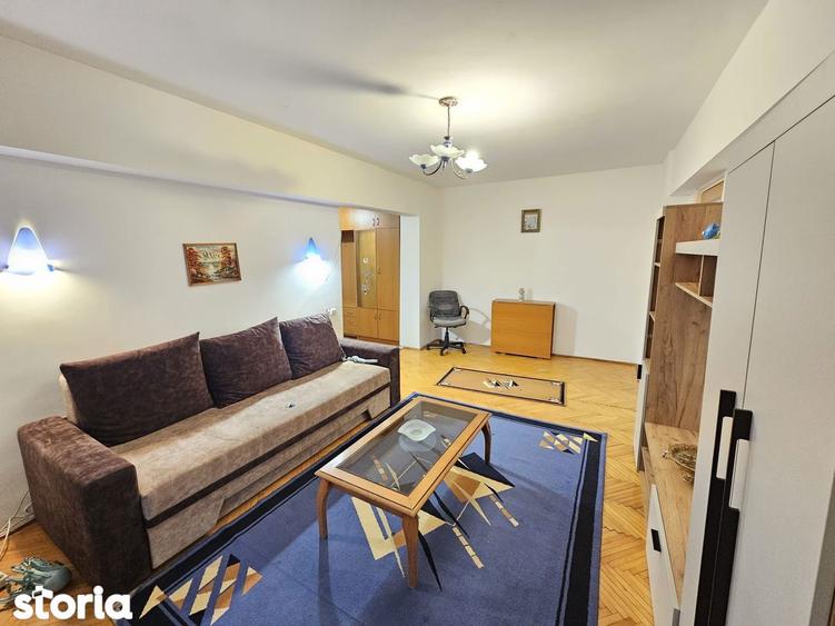Apartament cu 3 camere semidecomandat, mobilat în Obor