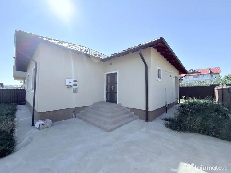 Casă cu 3 camere cu Teren 300 Mp în Central