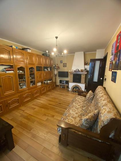 Apartament cu 2 camere decomandat în Dărmănești