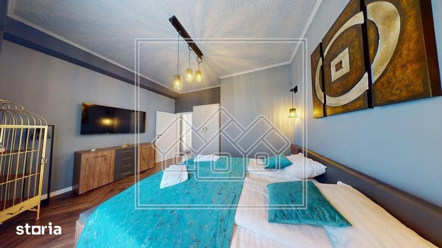 Apartament cu 3 camere decomandat în Est