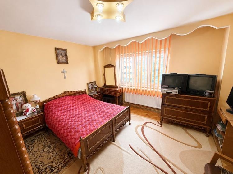 Apartament cu 2 camere decomandat, mobilat în Cetate
