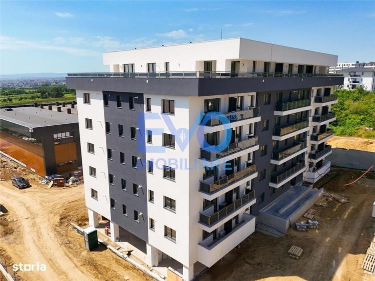 Apartament cu 3 camere decomandat în Galata