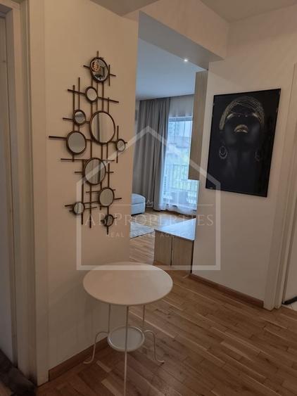 Apartament cu 2 camere decomandat, mobilat în Băneasa