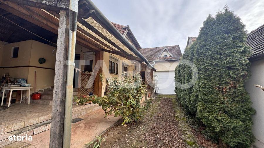 Casa de vanzare 6 camere loc de relaxare garaj teren 669 mp Cornatel - 3
