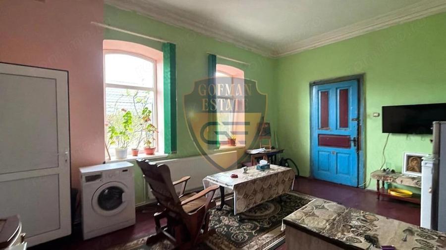 Casă cu 4 camere cu Teren 1025 Mp în Lumina