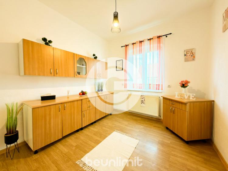 Casă cu 4 camere cu Teren 675 Mp în Central