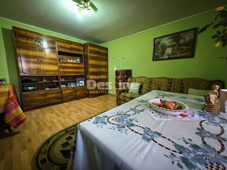 Casă individuală cu 4 camere cu Canalizare în Horpaz