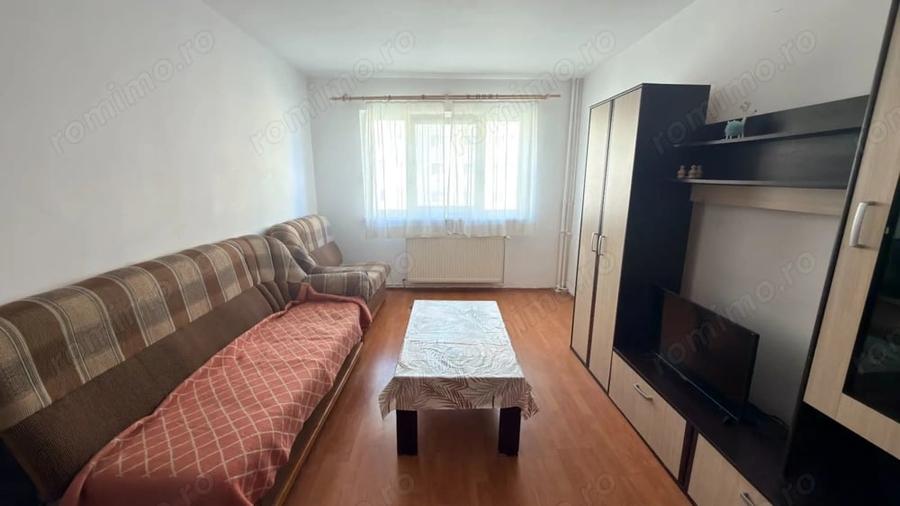 Apartament cu 3 camere decomandat în Nord
