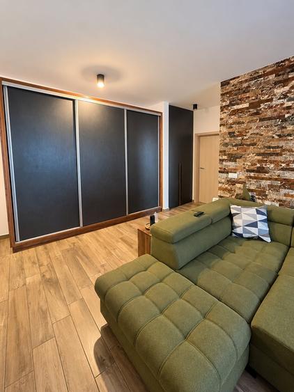 Apartament cu 2 camere semidecomandat în Ghiroda