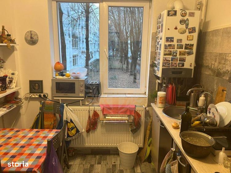 Apartament cu 3 camere în Andrei Mureșanu