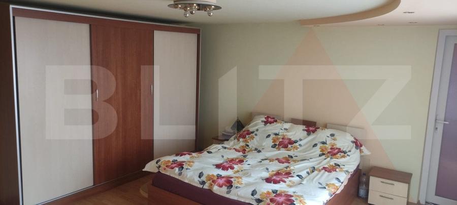 Casă individuală cu 6 camere cu Piscina în Nufărul