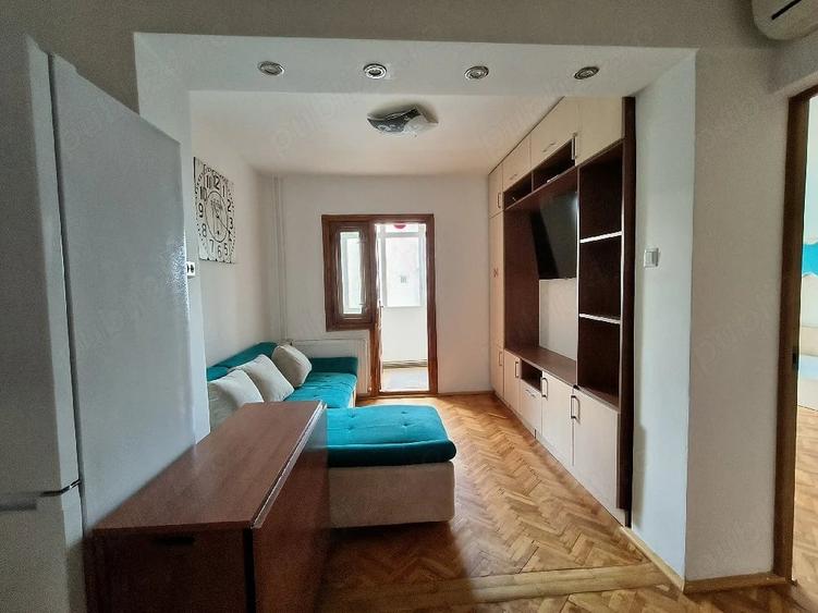 Proprietar | 56 mp | 2 camere + living | Cartierul Soarelui | Etaj 3 | 2 balcoane - 6