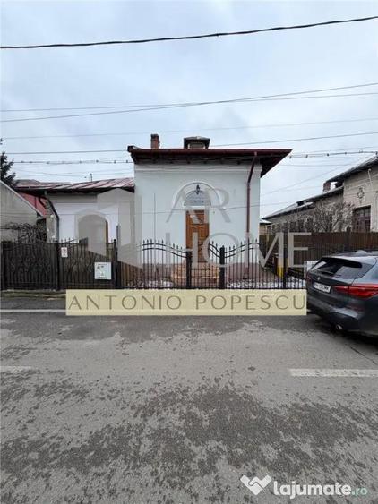 Casă cu 4 camere cu Teren 230 Mp în Central