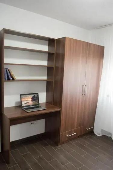 Casă cu 4 camere cu Teren 180 Mp în Dumbrăvița