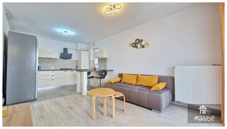 Apartament cu 2 camere decomandat, mobilat în Tractorul