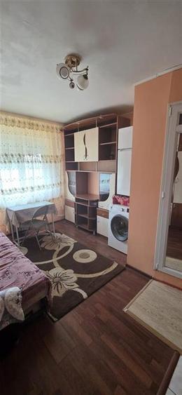 Garsonieră decomandată, mobilată în Bularga