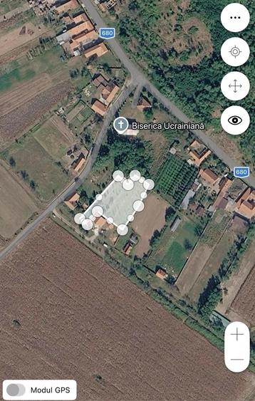 Teren de 3000 mp, în Criciova