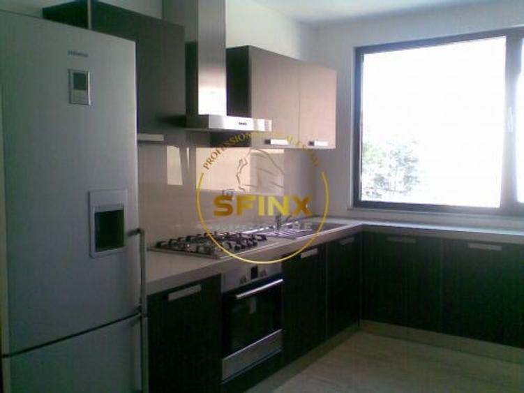 Apartament cu 4 camere decomandat în Dorobanți