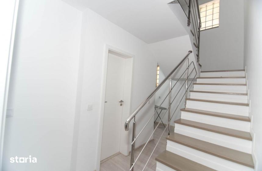 Casă cu 4 camere cu Teren 129 Mp în Trivale