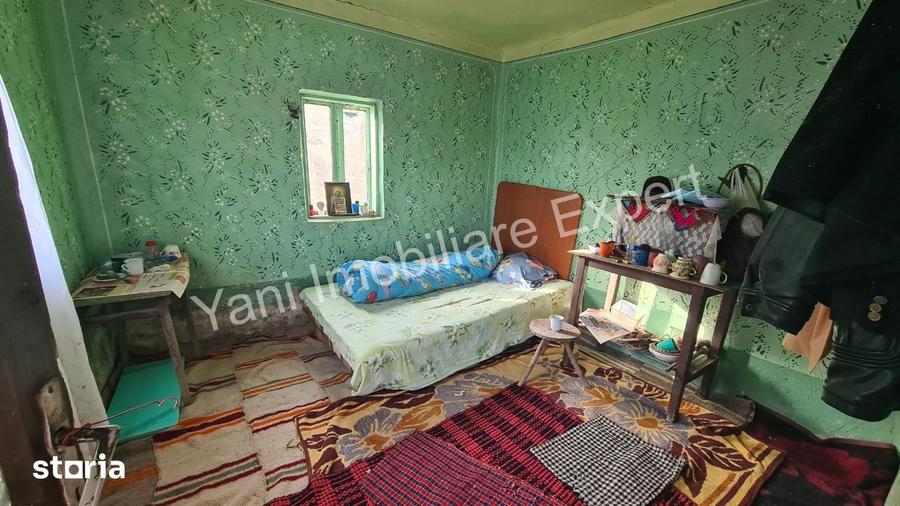 Casă cu 2 camere cu Teren 2743 Mp în Cicănești