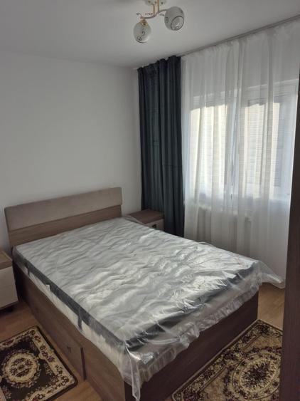 Apartament cu 2 camere semidecomandat, mobilat în Tomis III