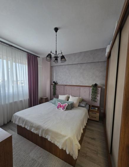 Apartament cu 3 camere decomandat în Berceni