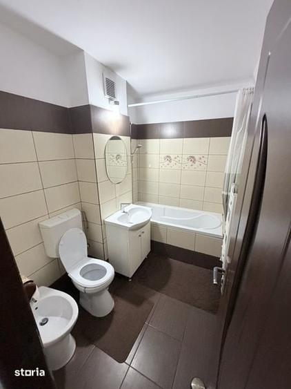 Apartament cu 2 camere semidecomandat în Mioriței