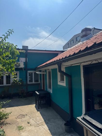 Casă individuală cu 3 camere cu Canalizare în Brâncoveanu