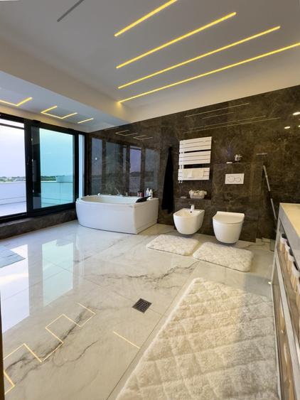 Casă individuală cu 8 camere cu Piscina în Snagov