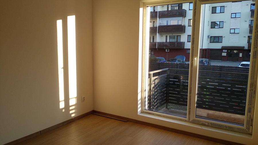 Apartament cu 2 camere semidecomandat în Florești
