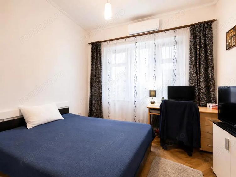 Apartament cu 5 camere semidecomandat în Armeneasca