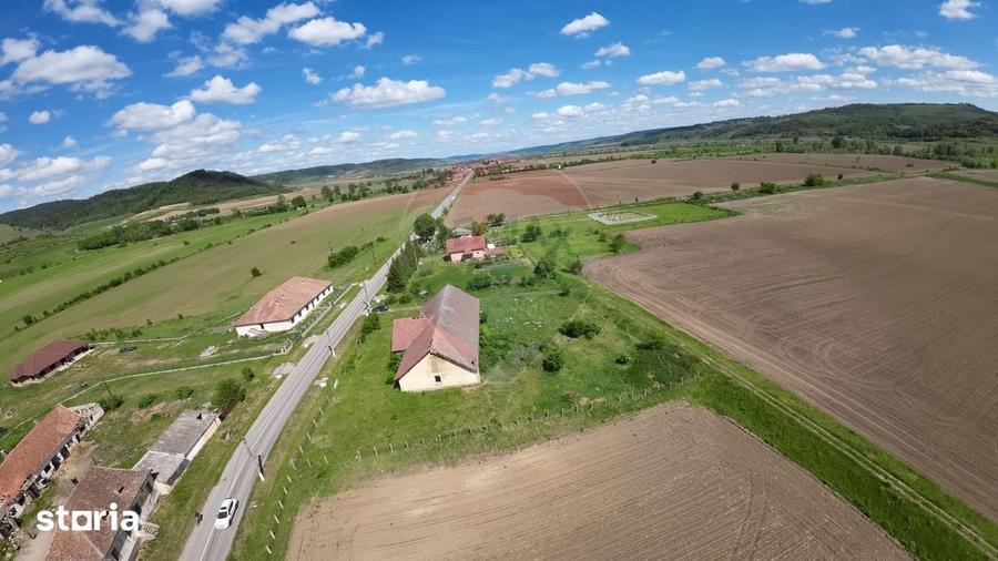 Teren de 3436 mp, în Central