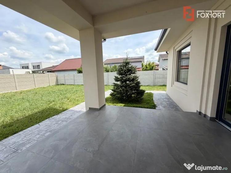 Casă cu 4 camere cu Teren 688 Mp în Sânandrei