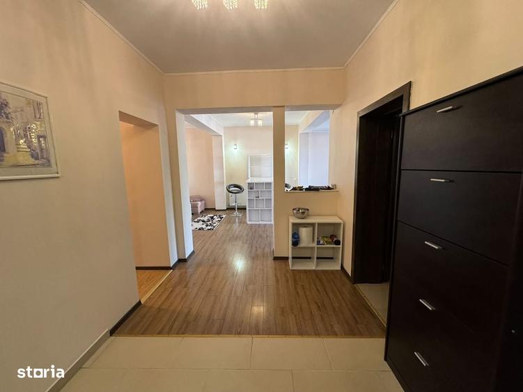 Apartament cu 3 camere în Central