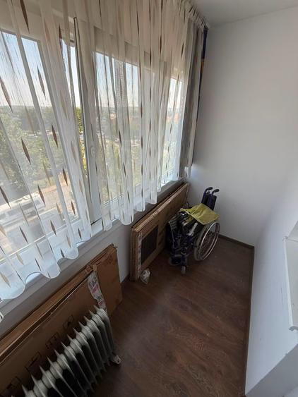 Apartament cu 3 camere semidecomandat în Gării