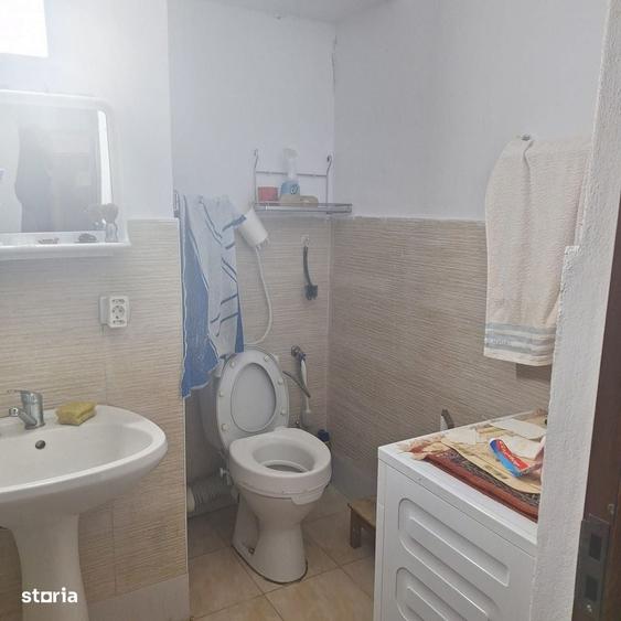 Apartament cu 2 camere, mobilat în Micești