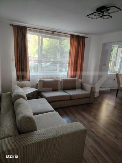 Apartament cu 3 camere semidecomandat în Central