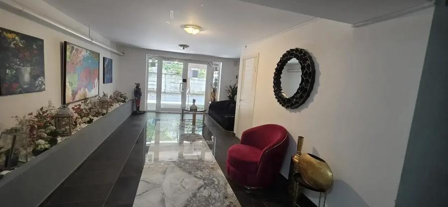Apartament cu 3 camere decomandat, mobilat în Nord-Vest